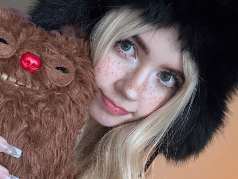 Yoursmalldoll